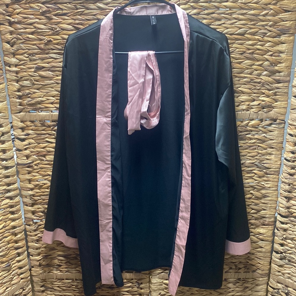 NWOT. Zaful Silk Robe